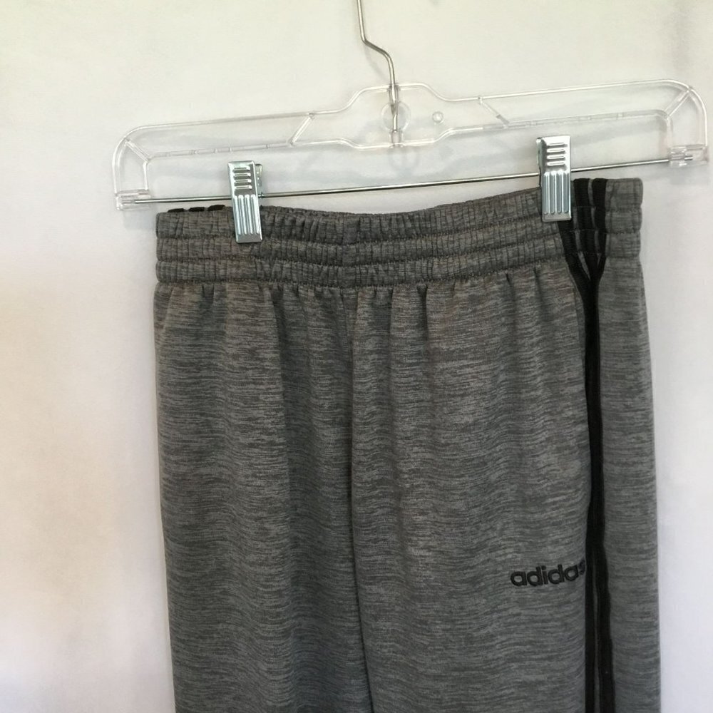 Adidas Youth Sweatpants Elastic Waist Athletic With Side Stripes Gray Size 14-16 - Picture 3 of 6